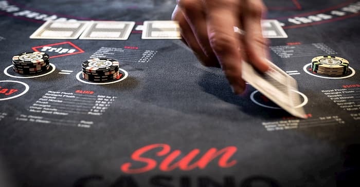 Không có nhiều người tham gia cũng là một dấu hiệu nhà cái casino gian lận bạn nên ghi nhớ