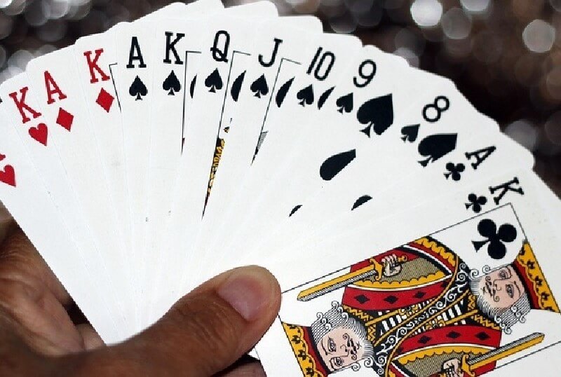 Các kiểu chơi bài 52 lá  có từ các trò casino nổi tiếng đến các trò chơi đơn giản