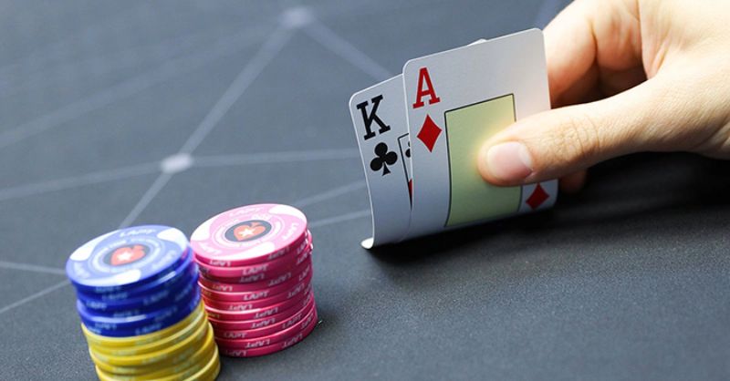 Giải mã ý nghĩa thực sự của quân bài tẩy trong ván bài Poker