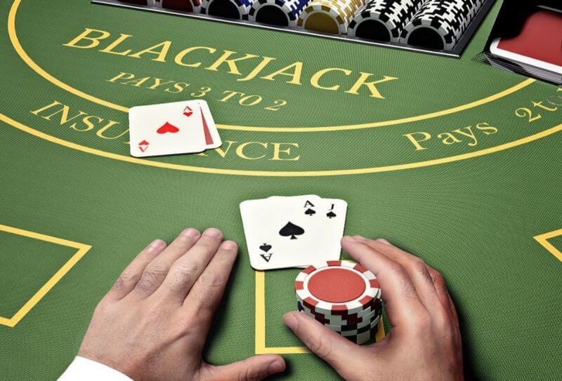 Chọn mức đặt cược là bước quan trọng trong việc tham gia chơi Blackjack
