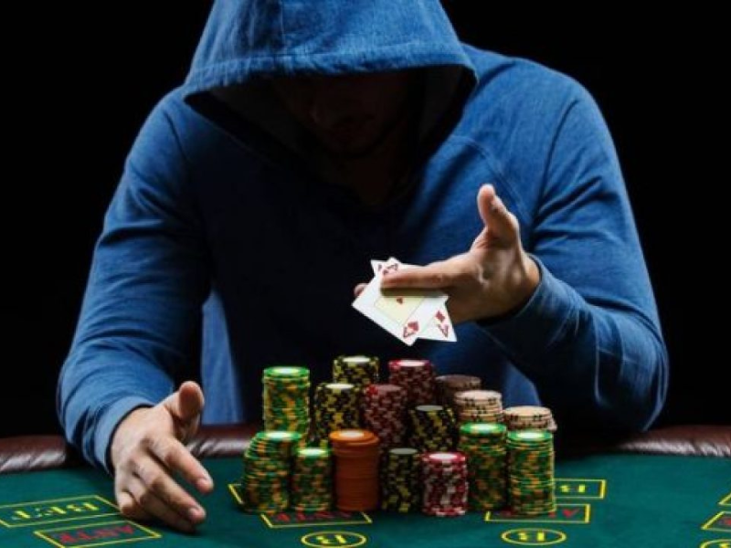 Double-Barrelling-Poker